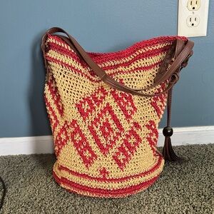 Lucky Brand Red and Oatmeal Woven Fiber Beach Style Bucket Bag